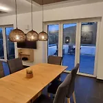 Upland View דירה